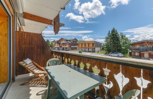 Jeux Apartment | Apartment 'Crocus 3 45m2' with Balcony and Wi-Fi