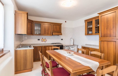 Dorsino Apartment | Apartment "Dorsino" with Mountain View, Balcony and Wi-Fi
