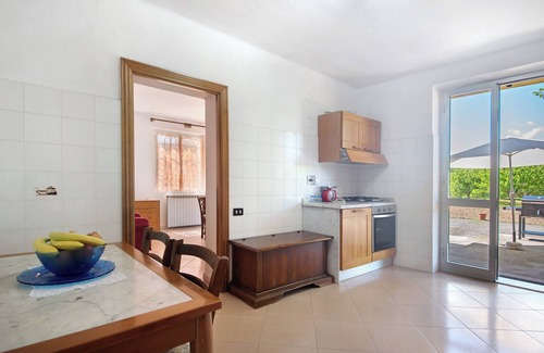 Brugnato Apartment | Apartment 'Da Dri´' with Private Terrace, Private Garden and Balcony
