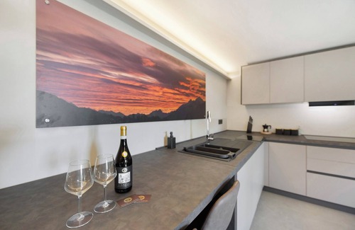 Pont-Saint-Martin Apartment | Apartment 'Da Primo - Alloggi Vacanze P1' with Mountain View, Wi-Fi and Air Conditioning