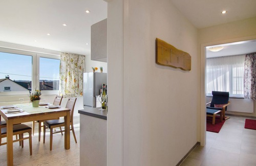 Salem Apartment | Apartment 'Das Kleine Glück' with Mountain View, Private Terrace and Wi-Fi