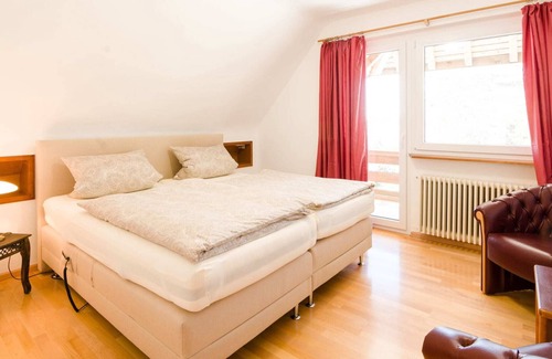 Urberg Apartment | Apartment in the Black Forest with balcony