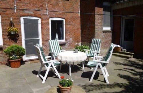 Wesselburenerkoog Apartment | Apartment 'Deichblick' with Balcony and Wi-Fi