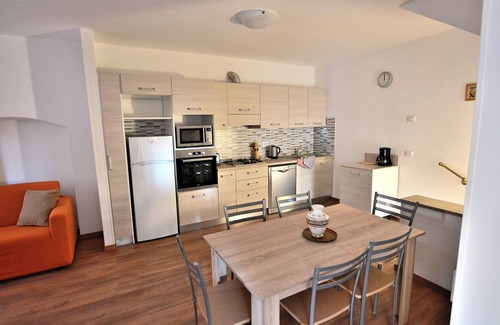 Torri del Benaco Apartment | Apartment del Pescatore In Downtown