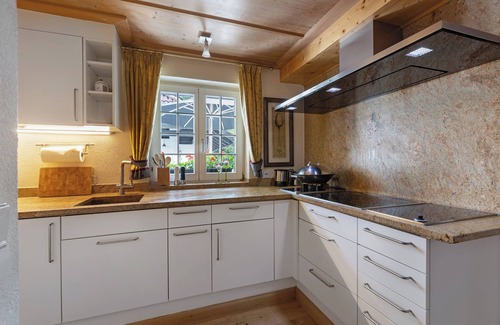 Hoechenschwand Apartment | Apartment 'Deluxe' with Mountain View, Private Terrace and Wi-Fi
