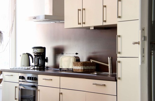 Zentrum-Nord Apartment | Apartment-Deluxe-Private Bathroom-Kurt Schumacher Str.21