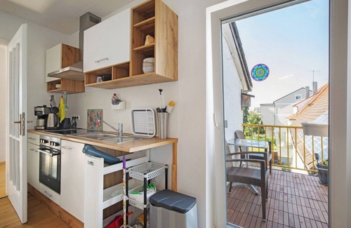 Voehringen Apartment | Apartment 'Deluxe' with Balcony and Wi-Fi