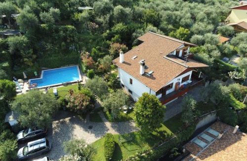 Magugnago Apartment | Apartment Delvai-3 by Interhome