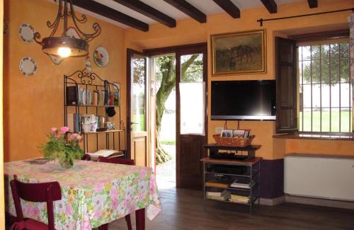 Rezzano Apartment | Apartment di Magnano by Interhome