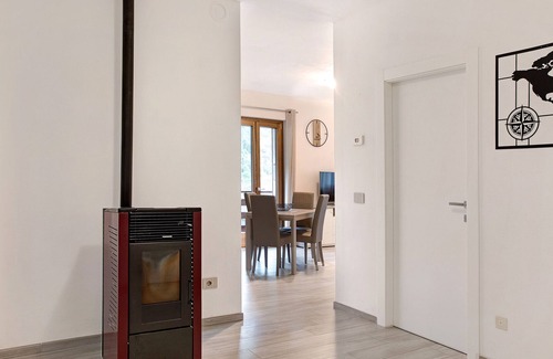 Grosio Apartment | Apartment "Dietro l'angolo" with Mountain View, Terrace & Wi-Fi