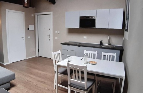 Domaso Apartment | Apartment 'Domas Home N 3' with Wi-Fi and Air Conditioning