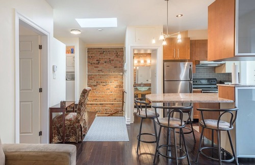 International District Apartment | Apartment downtown Montreal 2 Beds 6H