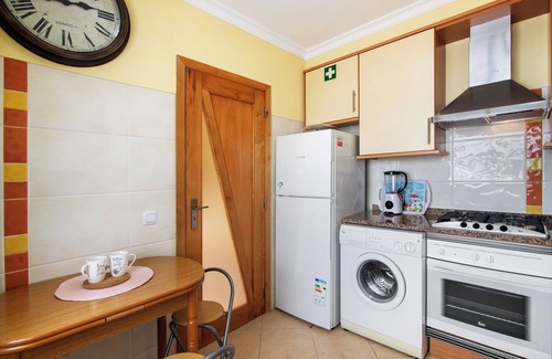 Conceicao e Cabanas de Tavira Apartment | Apartment 'Duplex Em Tavira' with Shared Pool, Wi-Fi and Air Conditioning