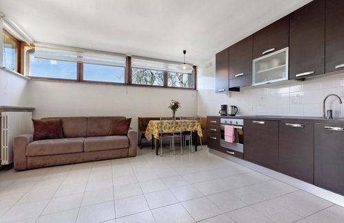 Assenza Apartment | Apartment 'Edda - Sole' with Lake View, Private Terrace and Wi-Fi