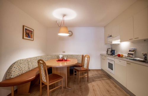 Ried im Zillertal Apartment | Apartment Edelweiss - Ferienhof Stadlpoint
