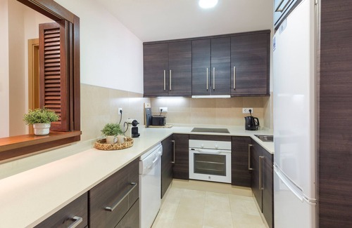 Fuente Alamo de Murcia Apartment | Apartment 'El Oasis Plaza Madagascar' with Shared Pool, Wi-Fi and Air Conditioning