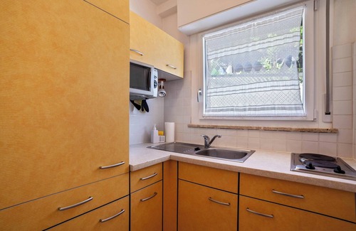 Merano Apartment | Apartment 'Ella' with Mountain View, Pool, Terrace & Wi-Fi