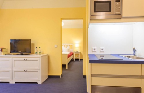 Colditz Apartment | Apartment-Ensuite with Shower-Schloss Nossen