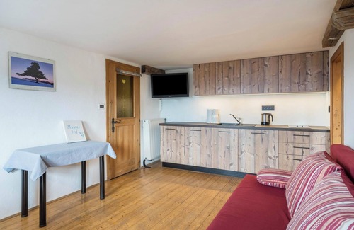 Avelengo Apartment | Apartment "Enzian - Nusserhof" near Skiing Area with Mountain Views & Balcony