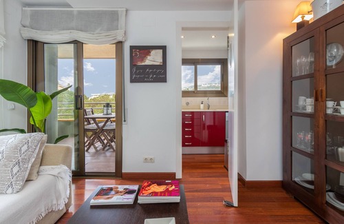 Platja d'Aro Apartment | Apartment 'Maria Beach' with Sea View, Wi-Fi and Air Conditioning