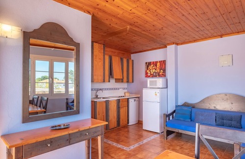 Cala'n Bosch Apartment | Apartment 'Escalante C8 2' with Shared Pool, Shared Terrace and Wi-Fi