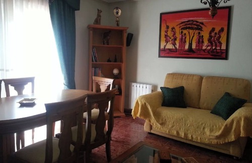 El Moncayo Apartment | Apartment 'Residencia Lucia' with Sea View, Wi-Fi and Air Conditioning