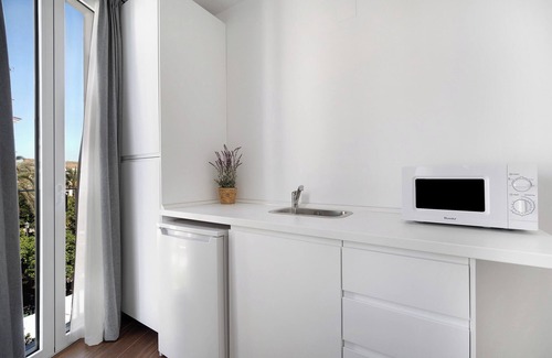 Jerez de la Frontera Old Town Apartment | Apartment 'Casa Milano 2' with Balcony, Wi-Fi and Air Conditioning