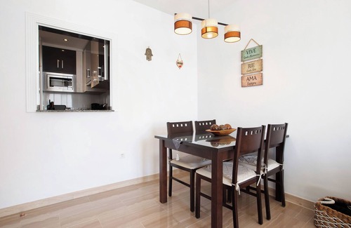 La Cala de Mijas Apartment | Apartment 'La Caleta' with Private Terrace, Wi-Fi and Air Conditioning