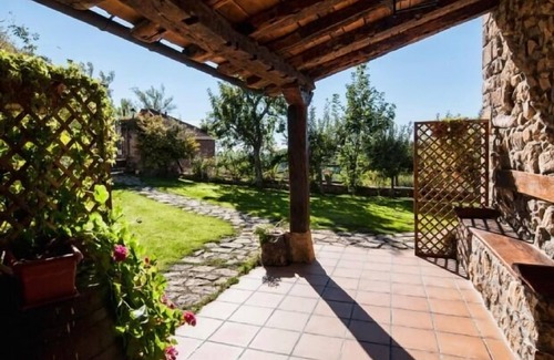Robledo de la Guzpena Apartment | Apartment La Venta del Alma II for 2 people