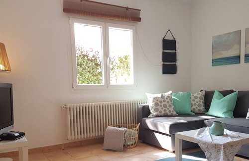 S'Illot-Cala Morlanda Apartment | Apartment in the coastal town of Sillot, close to the beach