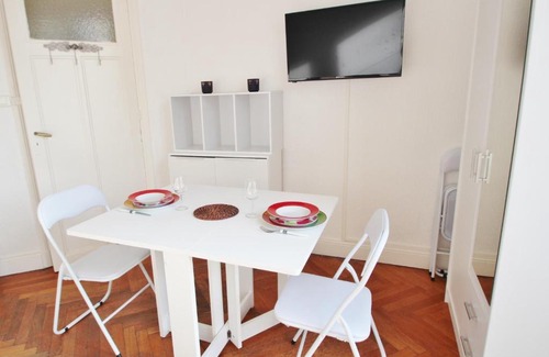 Musicians Quarter Apartment | Apartment Escurial 4 PAX WIFI FERRANDO