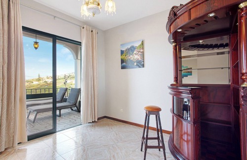 Estrela da Calheta Apartment | Apartment 'Estrela House' with Sea View, Private Terrace and Wi-Fi