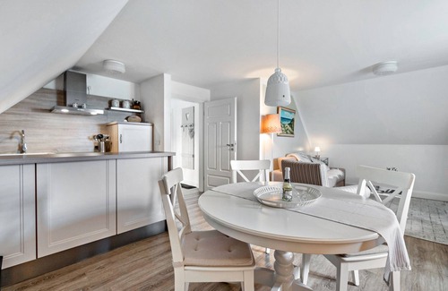 Emmelsbuell-Horsbuell Apartment | Apartment 'Fewo Lilo' with Private Terrace, Shared Garden and Wi-Fi