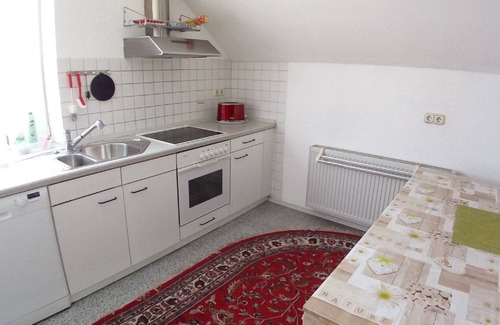 Ichenhausen Apartment | Apartment 'Ferienwohnung 'Irmgard' with Balcony and Wi-Fi