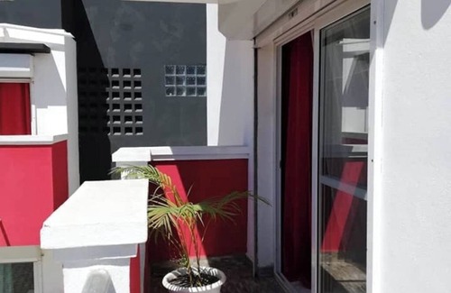 Mahajanga Apartment | Apartment F4 Londres piscine terrasse coin barbecue. 3 km from the city center!