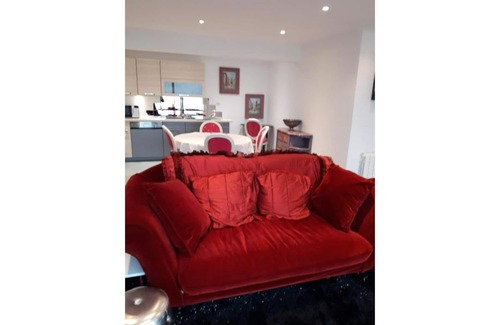Fleury-la-Riviere Apartment | Apartment facing the Champagne's vineyards 1 Bedroom + 1 bathroom