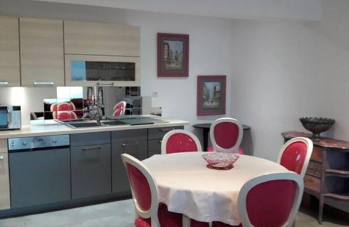 Fleury-la-Riviere Apartment | Apartment facing the Champagne's vineyards 1 Bedroom + 1 bathroom