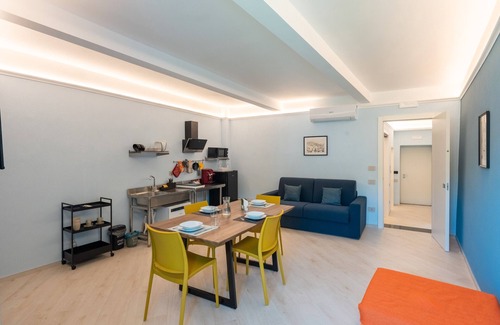 Ascea Apartment | Apartment 'Familiare Parmenide' with Wi-Fi and Air Conditioning