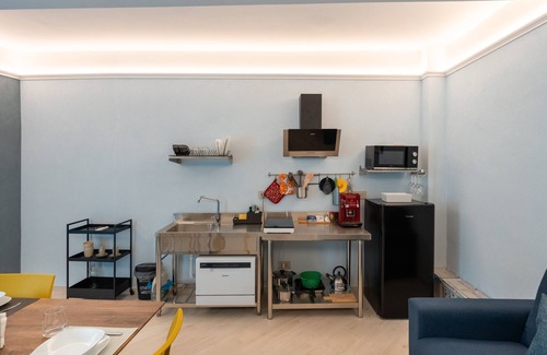 Ascea Apartment | Apartment 'Familiare Parmenide' with Wi-Fi and Air Conditioning