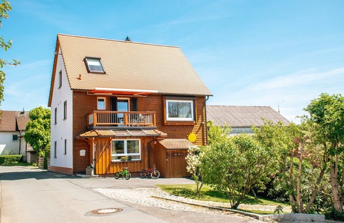 Kirchahorn House | Apartment 'Ferienlandhaus Ahorntal' with Mountain View, Private Terrace and Wi-Fi