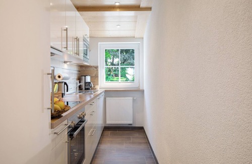 Sankt Maergen Apartment | Apartment 'Ferienwohnung Nachtigall' with Mountain View, Shared Garden and Wi-Fi