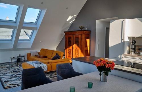 Langenargen Apartment | Apartment 'Ferienwohnung Munzert - Bodensee' with Lake View, Balcony and Wi-Fi