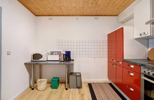 Offenhausen Apartment | Apartment 'Ferienwohnung Annette' with Shared Terrace and Wi-Fi