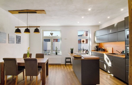 Nordhausen Apartment | Apartment 'Ferienwohnung Eichendorff' with Balcony and Wi-Fi