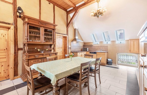 Krostitz Apartment | Apartment 'Ferienwohnung Nr 6 Eiche' with Shared Garden and Wi-Fi