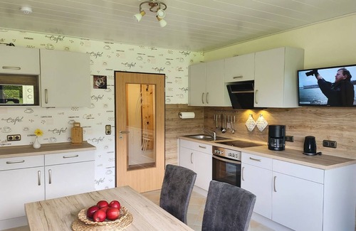 Altenau Apartment | Apartment 'Ferienwohnung Nr 8' with Balcony and Wi-Fi