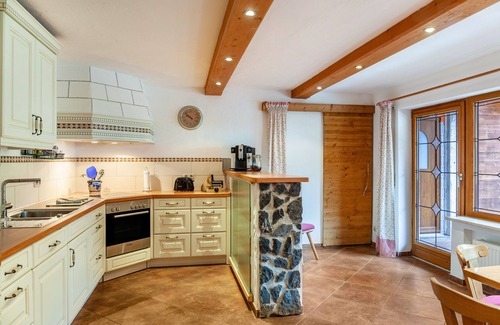 Grainau Apartment | Apartment 'Ferienwohnung Kraus Eibsee' with Mountain View, Shared Terrace and Wi-Fi