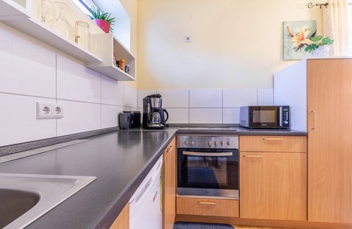 Welden Apartment | Apartment 'Ferienwohnung Links' with Wi-Fi