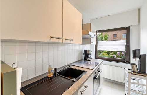Willich Apartment | Apartment 'Ferienwohnung Heike' with Balcony and Wi-Fi