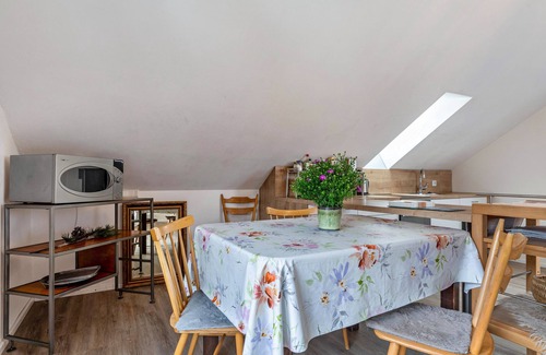 Wolfach Apartment | Apartment 'Ferienwohnung Rebberg 2' with Mountain View, Shared Terrace and Wi-Fi